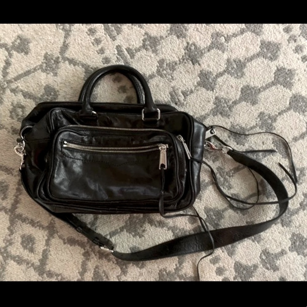SOLD Rebecca minkoff zipper compartment bag 2 ways to wear